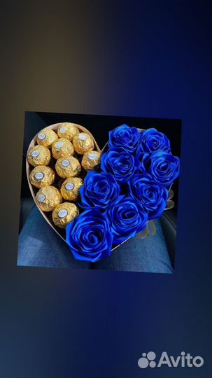 Композиция из шоколад и бабочка