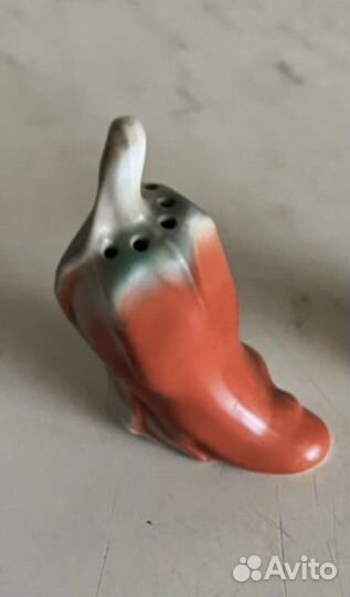 Солонка перчик