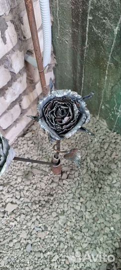 Роза из металла