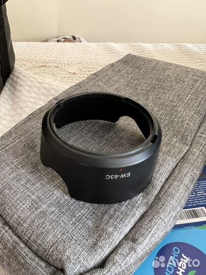 Бленда Canon EW-63C