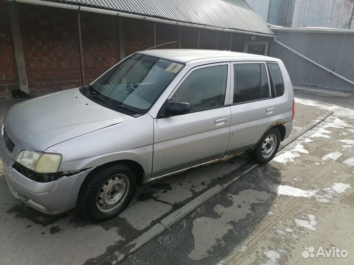 Автомобиль в разбор Mazda Demio