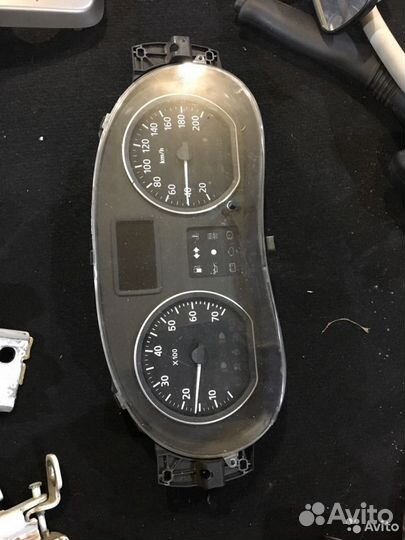 Рено Логан щиток приборов МКПП оригинал