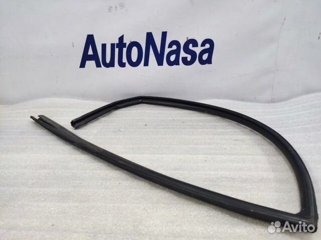 Уплотнитель стекла двери Kia Rio 3 2011-2017
