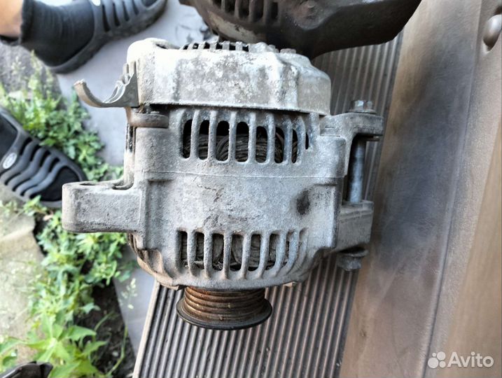 Гениратор тойота