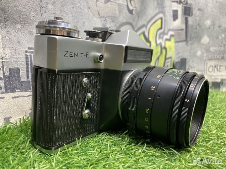 Zenit-E Moskva 80 + Helios-44-2