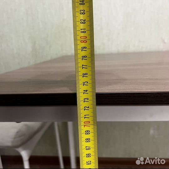 Кухонный стол