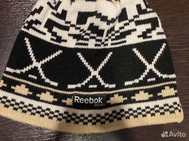 Хоккейная шапка