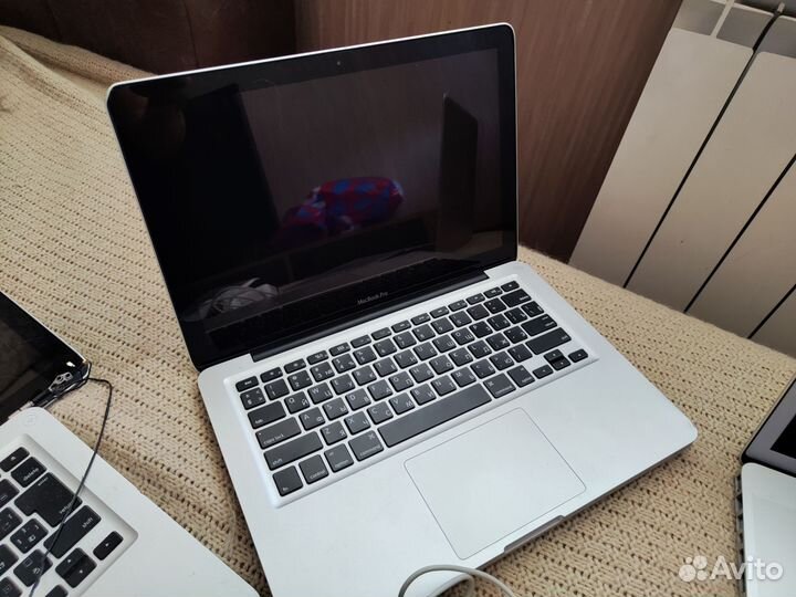 Macbook на запчасти