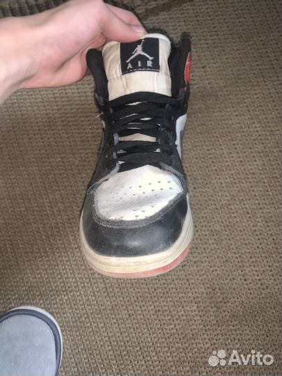 Кроссовки nike air jordan красные