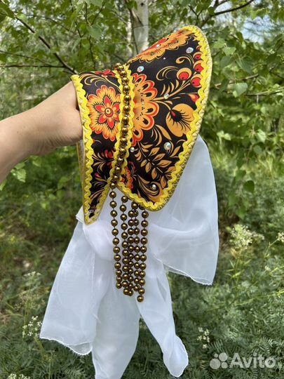 Кокошник ручной работы