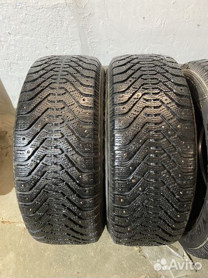 Goodyear UltraGrip 500 215/60 R16