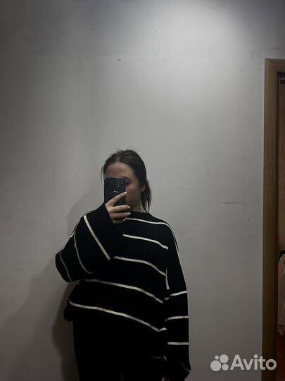 Свитер женский