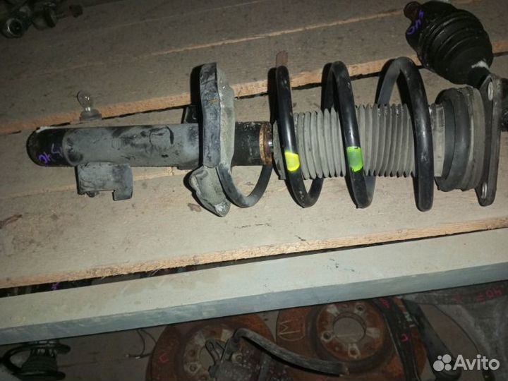 Стойка подвески передняя Volvo S40 MS 2006