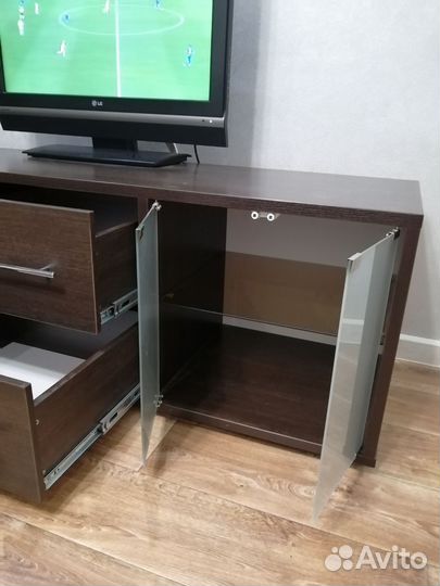 Тумба под телевизор