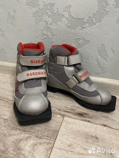 Ботинки лыжные, р.32