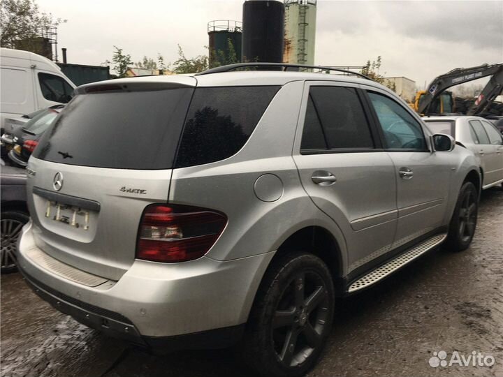 Разбор на запчасти Mercedes ML W164