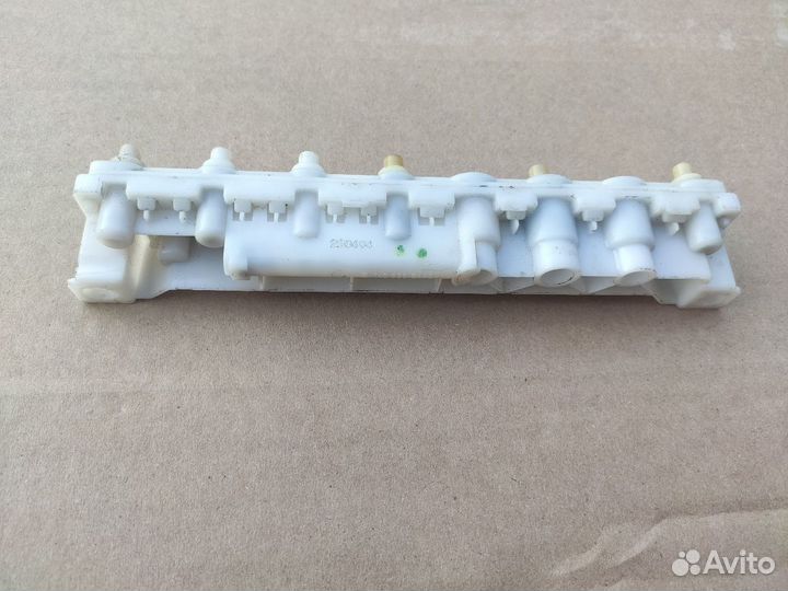 Распределитель вакуумный Mercedes W140