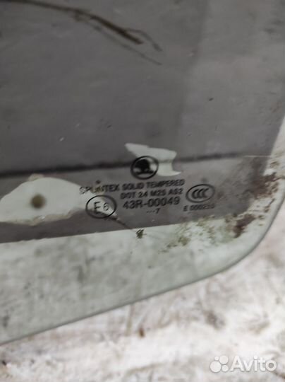 Заднее левое стекло skoda Octavia a 4 tour тур