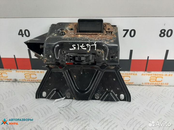 Замок багажника Chrysler Crossfire 2005 05143655AA