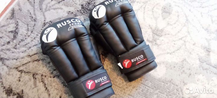 Перчатки для рукопашного боя Rusco черные 12 oz