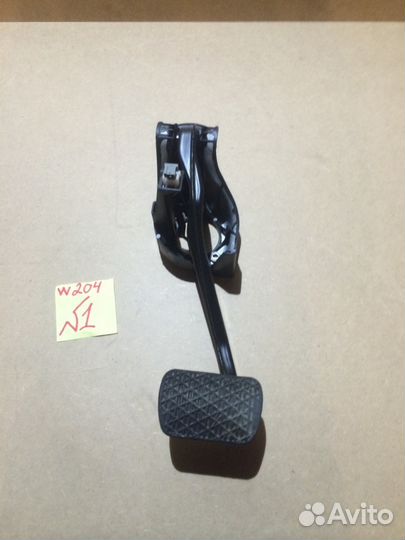 Педали Mercedes C-class W204