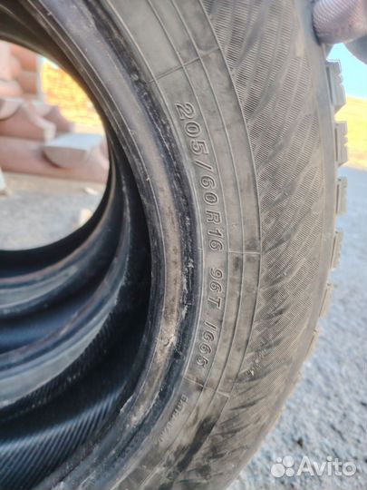 Yokohama Ice Guard IG65 205/60 R16 96T