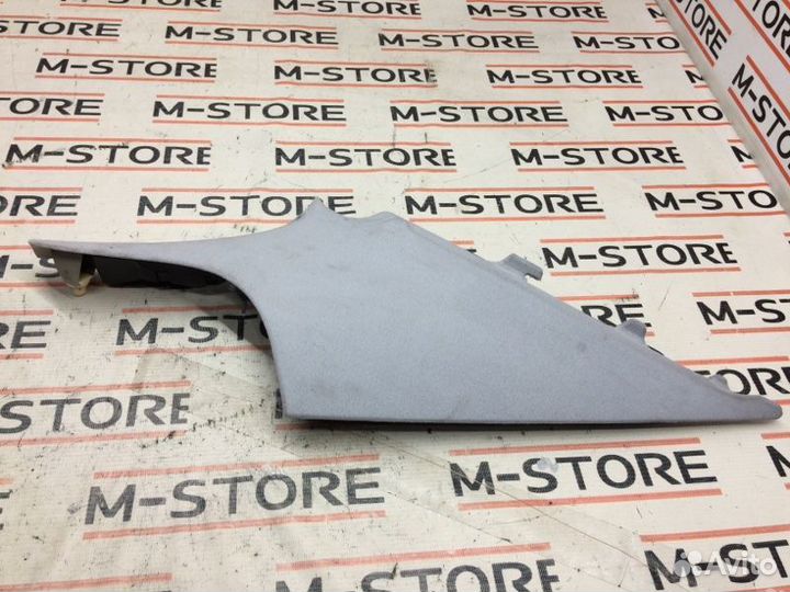 Обшивка стойки задняя левая Mercedes-Benz E-Class