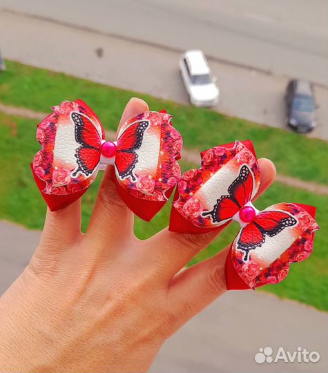 Бантики с бабочками золотые бантики