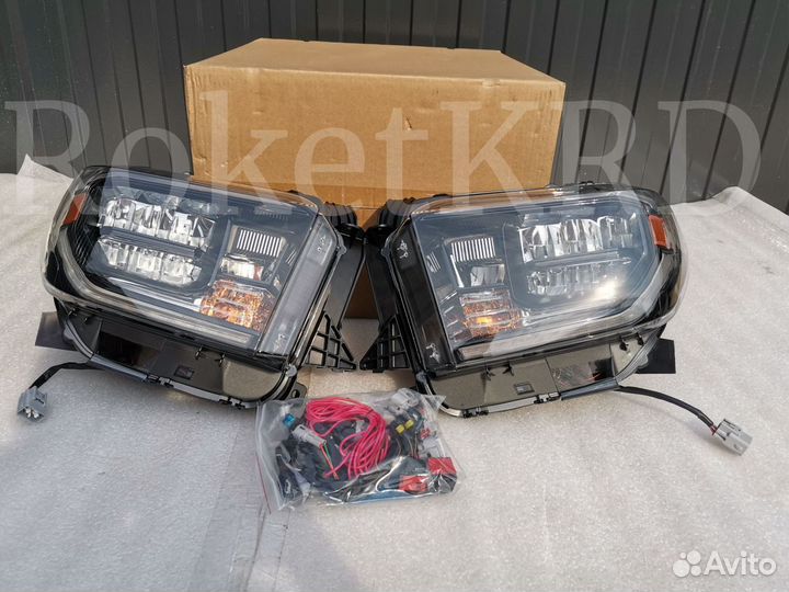 Фары Toyota Tundra с 2013 г LED в Наличии