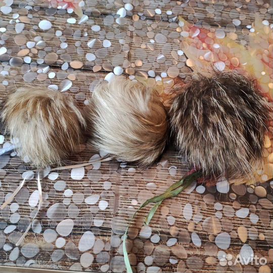 Помпоны натуральные, енот