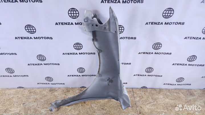 Крыло переднее правое Toyota Camry 40