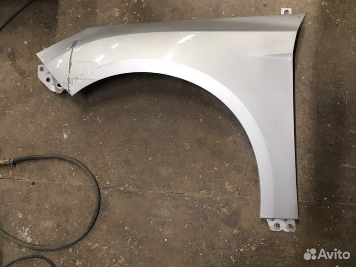 Крыло переднее левое Ford Focus 3 с 2011-н.в