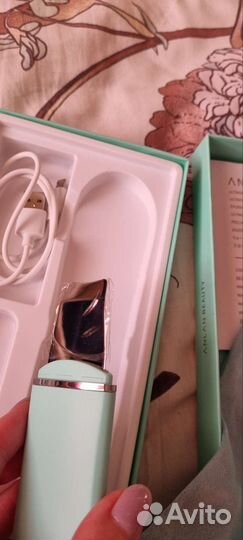 Устройство для ультразвуковой чистки лица