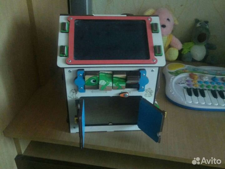 Бизиборд+рюкзак-собака и куча игрушек