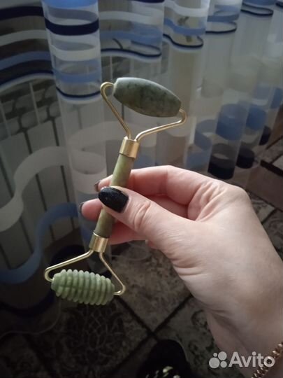 Массажер для лица