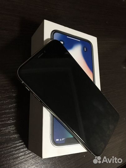 iPhone X, 256 ГБ