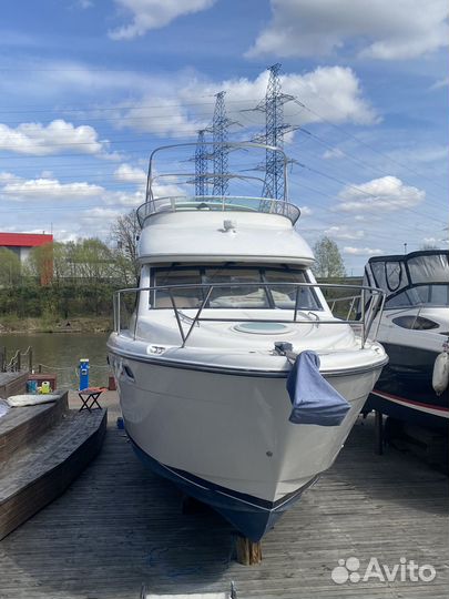 Яхта Bayliner 34