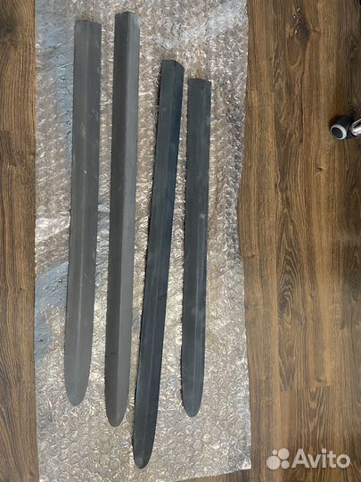 Молдинги caravan + элемент листвы Пер. Лев