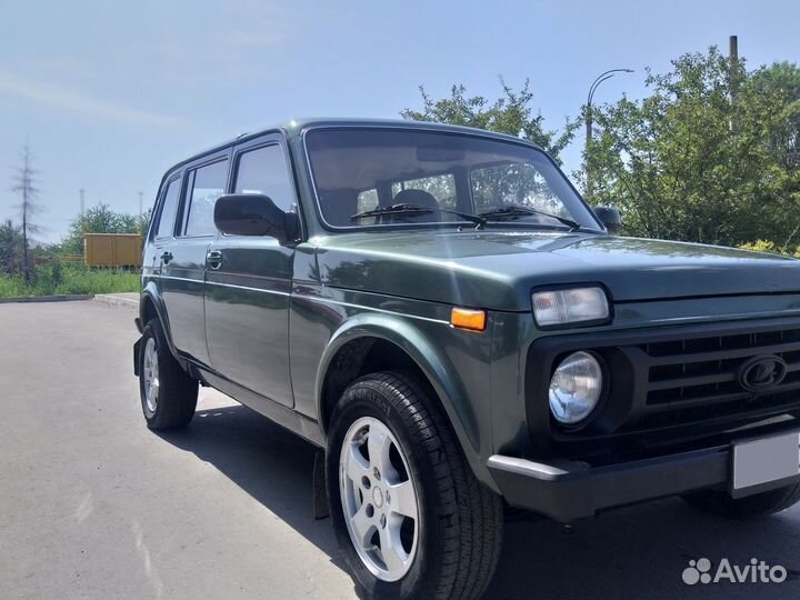 LADA 4x4 (Нива) 1.7 МТ, 2009, 250 000 км