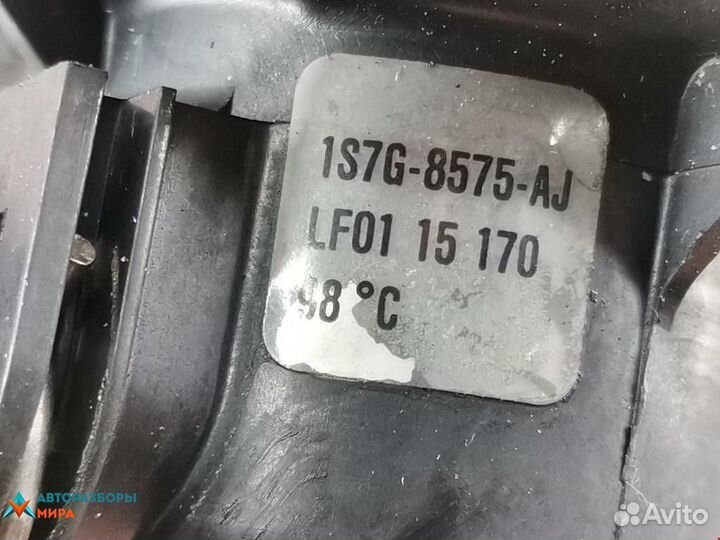 Корпус термостата Ford Mondeo 3 2002 1358178