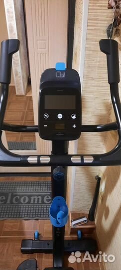 Велотренажёр б/у Decathlon bike 900 Domyos, черный