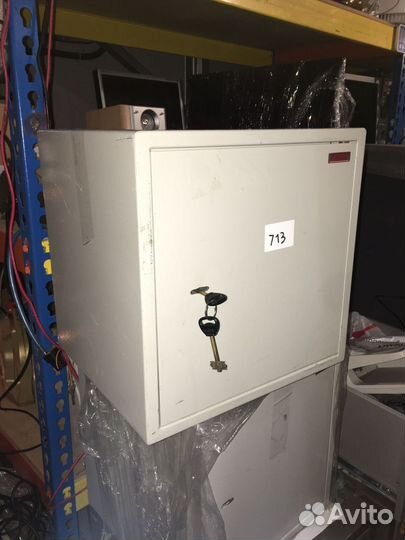 Сейф мебельный