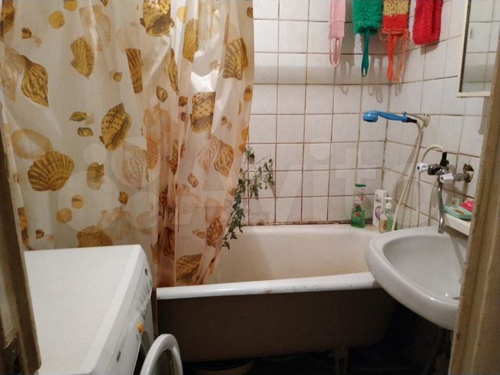 Комната 18 м² в 3-к., 3/9 эт.