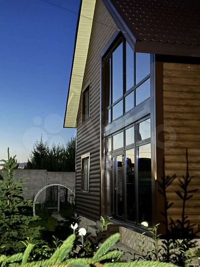 Дом 167,5 м² на участке 12,5 сот.