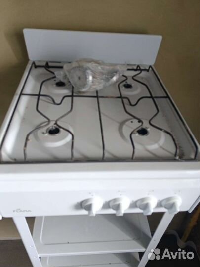 Продается газовая плита новая