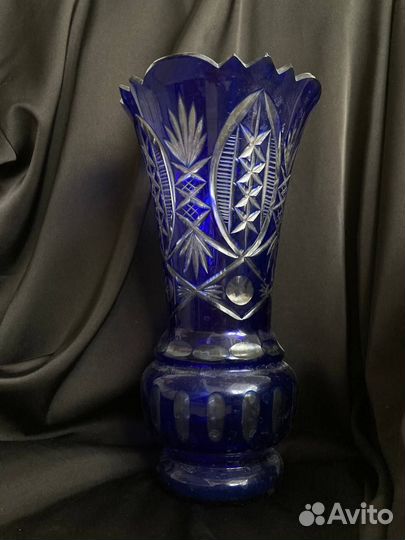 Ваза для цветов цветной хрусталь