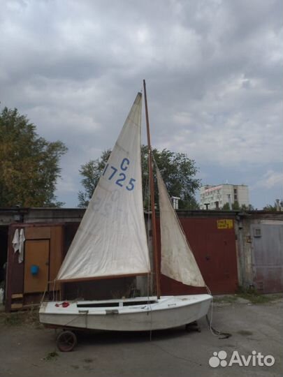 Швертбот Кадет