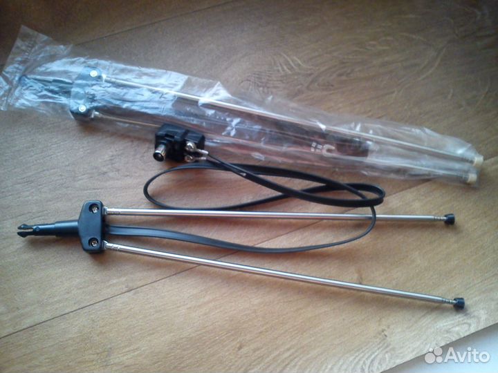 Комнатные тв-антенны разные