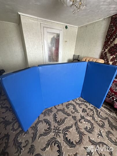 Продам мат 2 Х 1, часы настенные