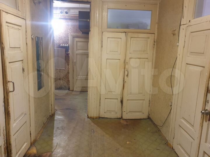 4-к. квартира, 79 м², 1/4 эт.